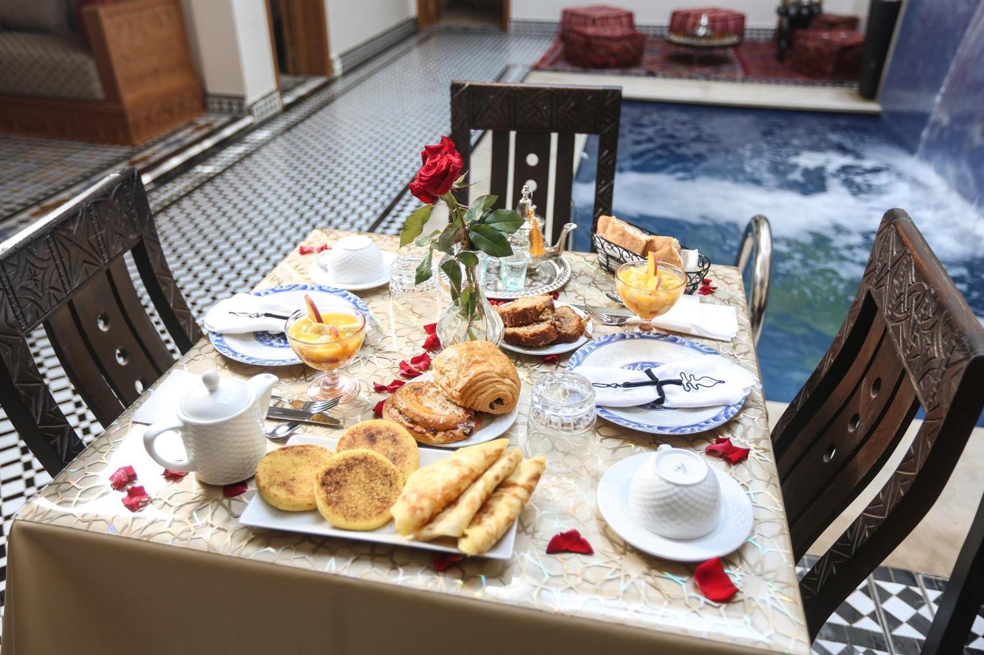 Riad Palais Meryem Marrakesh Bagian luar foto